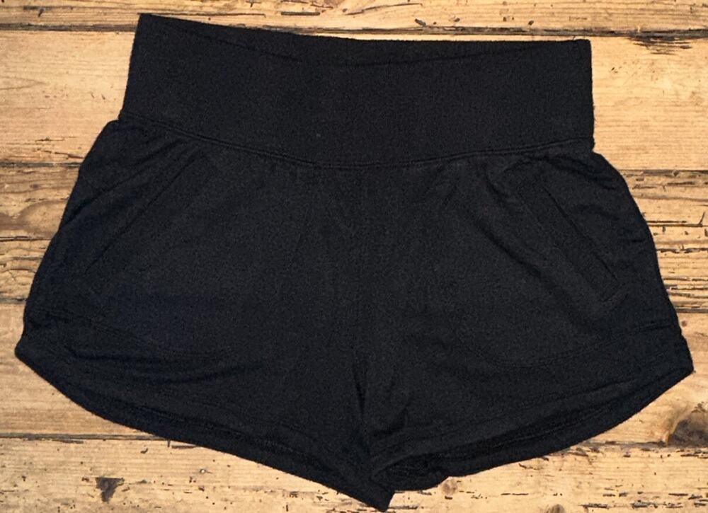Athleta Women’s Black Restore Shortie Size XS NWOT